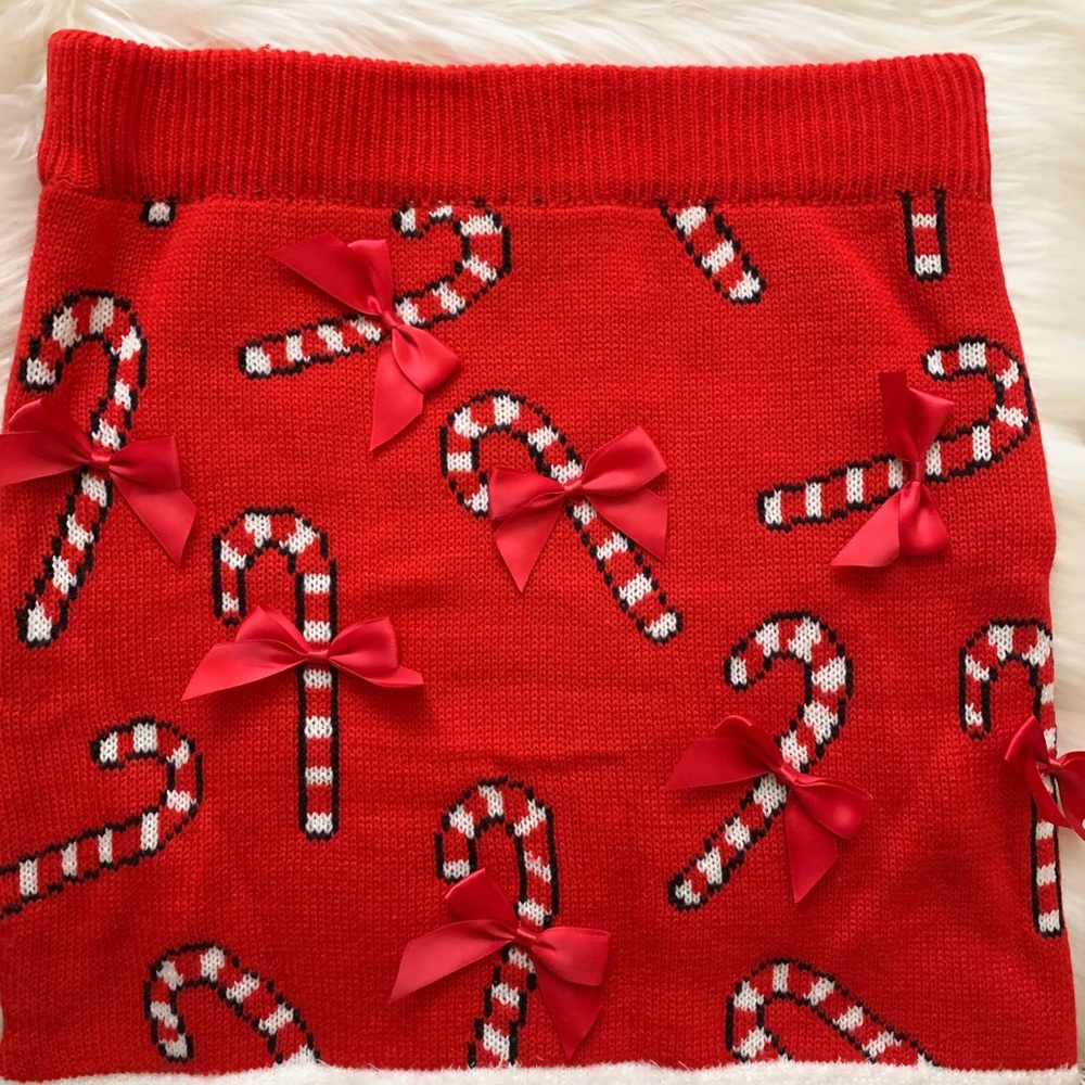 Two piece Christmas outfit .